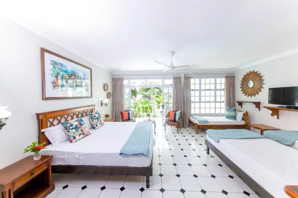 Palm Beach Hotel